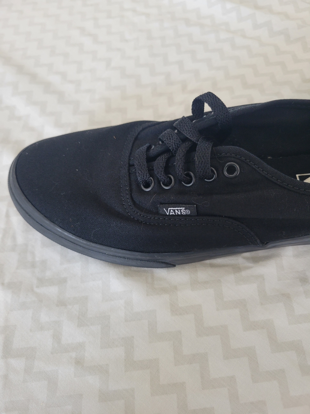 Womens 9.0, Mens 7.5 Vans Authentic Classic Canvas Sneakers in Black - Picture 5 of 10